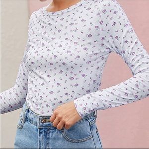 ✰SOLD✰ Ditsy Floral Print Long Sleeve